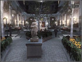 Pokonaj otwartą przestrzeń (wymijając rzeźby i przechodniów) - Etap XII - Casino Poison | Quantum of Solace - Quantum of Solace - poradnik do gry