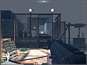 Teraz przejdź przez jego wnętrze - Etap XIII - Barge (cz.2) | Quantum of Solace - Quantum of Solace - poradnik do gry