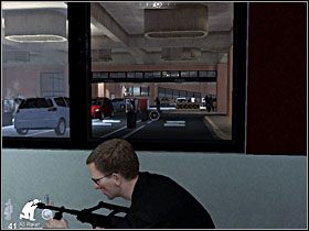 Tak wygląda początkowa faza odpierania czwartego ataku (zanim wrogowie się nie zbliżą) - Etap XV - Eco Hotel (cz.1) | Quantum of Solace - Quantum of Solace - poradnik do gry