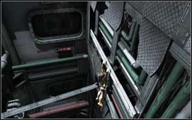 A następnie ponownie wykorzystując poodrywane panele wspinaj się wyżej - Mediterranean Sea - Realm of the Dead | Solucja Tomb Raider Underworld - Tomb Raider: Underworld - poradnik do gry