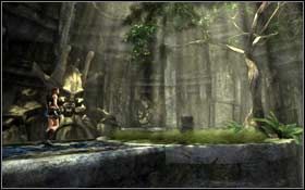 Otwórz wielkie wrota przesuwając je w lewą stronę i wejdź do okrągłej komnaty z ogromnym posągiem i drzewem - Coastal Thailand - The Ancient World | Solucja Tomb Raider Underworld - Tomb Raider: Underworld - poradnik do gry