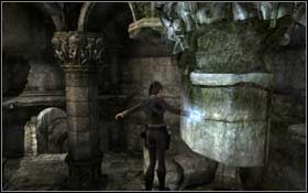 Z filara przeskocz na wystające z kolejnej kolumny zdobienie, a następnie obejdź ją dookoła - Croft Manor - Protected by the Dead (cz.2) | Solucja Tomb Raider Underworld - Tomb Raider: Underworld - poradnik do gry