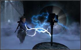 Wejdź po zniszczonych schodach do następnej komnaty i zabierz stamtąd broń zdolną zabić bogów - Jan Mayen Island - Valhalla (cz.2) | Solucja Tomb Raider Underworld - Tomb Raider: Underworld - poradnik do gry