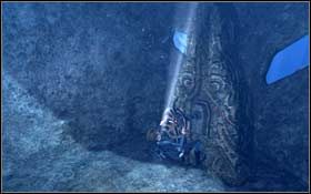 Płyń w kierunku głowy pierwszego posągu od lewej - Arctic Sea - Helheim (cz.1) | Solucja Tomb Raider Underworld - Tomb Raider: Underworld - poradnik do gry