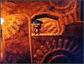 W kolejnej lokacji jest bardzo ciemno, więc poruszamy sie powoli - 2. The Darkness | The Wedding | LittleBigPlanet - LittleBigPlanet - poradnik do gry