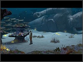 Na razie udaje się w prawo i dopływa do wielkiego zwalonego posągu, przy którym kieruje się w stronę jego głowy - Odkleszczyć szczękę małży; Dostarczyć towarzystwo Maleństwu | Głębiny oceanu - Zaginiona historia: Tale of Hero - poradnik do gry