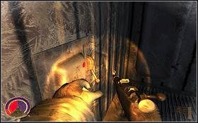 Drzwi po prawej są zamknięte, więc skorzystaj z przełącznika na ścianie po lewej - [Solucja] Fear cz.2 | Cryostasis Arktyczny Sen - Cryostasis: Arktyczny Sen - poradnik do gry