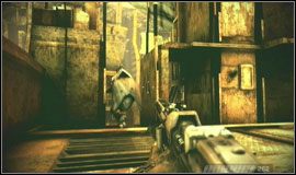 Teraz wychyl się zza lewej krawędzi beczki - Osada Suljeva | Misje Killzone 2 - Killzone 2 - poradnik do gry