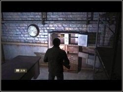 Wyjdź z garażu przez uchylone drzwi - Areszt - Areszt | Silent Hill i Areszt w Silent Hill Homecoming - Silent Hill: Homecoming - poradnik do gry