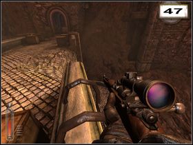 Po puszczeniu się drabiny musisz wówczas zejść jeszcze niżej zatrzymując się najlepiej przed głównym wejściem po list (48) - Rozdział 4 - Twierdza (cz.4) | Solucja NecroVision - NecroVision - poradnik do gry