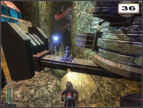 Pamiętaj, że strefa jest silnie chroniona, przede wszystkim ciężko tu manewrować, a Ty musisz zwyczajnie polecieć dalej, tak jak pokazuje kompas - Rozdział 9 - Zemsta smoka (cz.3) | Solucja NecroVision - NecroVision - poradnik do gry