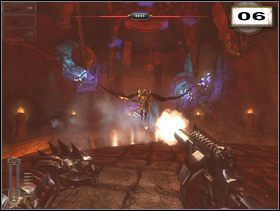 Jeśli zdarzy się tak, że wykończysz wszystkie magazynki do walki na dystans, zawsze możesz zejść na dół, by dokończyć dzieła zniszczenia - Rozdział 10 - Świątynia Azazela | Solucja NecroVision - NecroVision - poradnik do gry