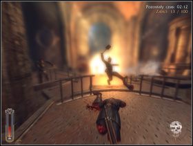 Arena jest identyczna jak podczas pierwszego wyzwania, z tą różnica, że tym razem otworzono nam zamknięte do tej pory kraty, prowadzące do dwóch pomieszczeń - Uparty oficer | Sala wyzwań NecroVision - NecroVision - poradnik do gry