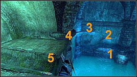 Po burzliwej walce Nate wszedł na kamień koło jednego z rusztowań i dostał się na nie - Rozdział 5 The Fortress | Przygoda | Solucja Uncharted Drakes Fortune - Uncharted: Drakes Fortune - poradnik do gry