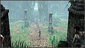 Po wejściu na schody nad strumieniem dwójka spotkała wrogów - Nate szybko wykończył typa z prawej, po czym rzucił się na uzbrojonego w celownik laserowy komandosa z lewej, robiąc wymyślne uniki (KÓŁKO+Lewy Analog) - Rozdział 13 Sanctuary[PYT] | Przygoda | Solucja Uncharted Drakes Fortune - Uncharted: Drakes Fortune - poradnik do gry