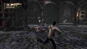 Po rozpoczęciu walk Nate musiał skupić się na ostrzeliwaniu pojawiających się w katakumbach potworów [1] - Rozdział 17 The Heart of the Vault | Przygoda | Uncharted Drakes Fortune - Uncharted: Drakes Fortune - poradnik do gry