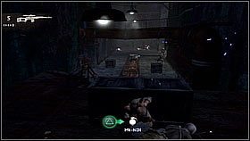 Pobiegł przed siebie w stronę skrzyń - przy nich zaatakowały go dwie bestie, a za nimi kolejne - Rozdział 19 Unwelcome Guests | Przygoda | Solucja Uncharted Drakes Fortune - Uncharted: Drakes Fortune - poradnik do gry