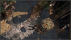 Sully osłaniał Drakea z góry, więc ten szybko ruszył w lewo w dół, po drodze rozwalając potwora, który skoczył na niego ze ściany - Rozdział 22 Showdown | Przygoda | Solucja Uncharted Drakes Fortune - Uncharted: Drakes Fortune - poradnik do gry