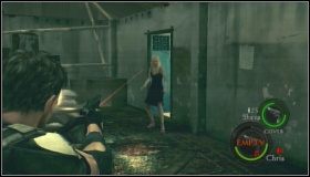 Po chwili zleci się masa przeciwników - Public Assembly (1-2) | Opis przejścia Resident Evil 5 - Resident Evil 5 - poradnik do gry