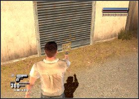 W kolejnym budynku stawiamy czoła trójce przeciwników [1] , zanim dotrzemy do przeciwległej ściany i skorzystamy z drzwi po lewej - Poradnik do gry - Rozdział 1 | Made Man Prawa Ręka Mafii - Made Man: Prawa Ręka Mafii - poradnik do gry