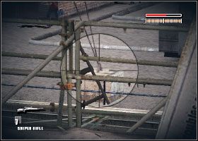 Po krótkiej scence przerywnikowej, strzelamy szybko w czerwoną beczkę pod lądowiskiem helikoptera [1] - Rozdział 13 | Made Man Prawa Ręka Mafii - Made Man: Prawa Ręka Mafii - poradnik do gry