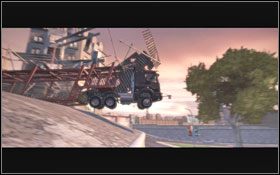 Kieruj się w stronę ogromnego transportera, wykorzystując kamienne bloki jako swoją osłonę przed atakami przeciwników #1 - Równowaga sił - Odzyskanie transportera | Fabuła | Wheelman - Wheelman - poradnik do gry