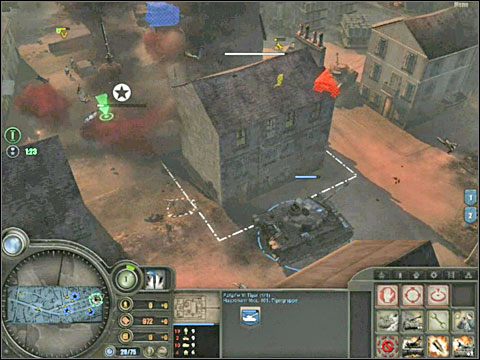 Następnie również prędko rozjedź się oboma wozami na skrzydła, bowiem ze wschodu i zachodu również nadciągnie nieprzyjaciel: na zachodzie pojawi się pojedynczy Sherman Firefly (zostaw go dla swojego drugiego, gorszego Tygrysa), zaś od wschodu wtargnie czołg-nosiciel miotacza ognia Churchill Crocodil - Misja 3 - Odrodzony as (cz.2) - As Tygrysów - Company of Heroes: Chwała Bohaterom - poradnik do gry