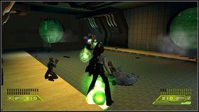 W kolejnym korytarzu znajduje się automat medyczny , są również karabiny - Poradnik do gry - Opis przejścia - część pierwsza - 01 | Advent Rising - Advent Rising - poradnik do gry