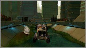 Dojedziesz do kolejnego mostu, który na Twych oczach zostanie zniszczony - Opis przejścia - część druga - 01 | Advent Rising - Advent Rising - poradnik do gry