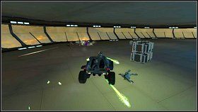 Podbiegnij do pojazdu i obejrzyj scenkę animowaną - Opis przejścia - część druga - 02 | Advent Rising - Advent Rising - poradnik do gry