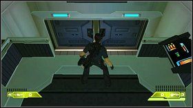 Zeskocz niżej i wbiegnij przez drzwi do środka - Opis przejścia - część druga - 02 | Advent Rising - Advent Rising - poradnik do gry