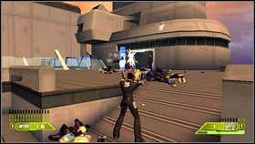 Gdy ruch na górze zamrze, zejdź niżej i skieruj się do windy - Opis przejścia - część druga - 02 | Advent Rising - Advent Rising - poradnik do gry