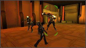 Przejdź przez wrota i wejdź do kolejnego pomieszczenia z dwoma wyjątkowo skocznymi najeźdźcami - Opis przejścia - część trzecia - 02 | Advent Rising - Advent Rising - poradnik do gry