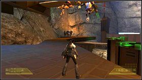 Po drugiej stronie skieruj się w lewo i biegnij do końca - Opis przejścia - część piąta - 02 | Advent Rising - Advent Rising - poradnik do gry