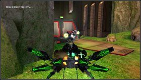 Kieruj się do widocznej skały w kształcie słupa, za nią skręć na drogę po prawej - Opis przejścia - część piąta - 02 | Advent Rising - Advent Rising - poradnik do gry