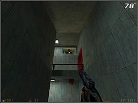 Wejdź na schody i szybko obróć się - [Opis przejścia Half-Life] Office Complex - cz. 2 - Half-Life - poradnik do gry
