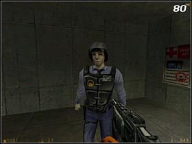 Na końcu korytarza zobaczysz drzwi, a za nimi strażnika [#80] - [Opis przejścia Half-Life] Office Complex - cz. 2 - Half-Life - poradnik do gry