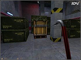 Rozwal drewniane pudła [#104] , podnieś granaty i przejdź po zielonych skrzyniach na drugą stronę pomieszczenia - [Opis przejścia Half-Life] Weve Got Hostiles - cz. 1 - Half-Life - poradnik do gry