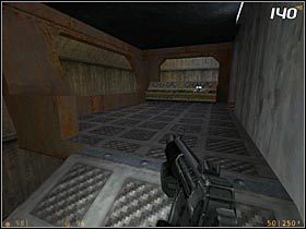Jedynym interesującym obiektem jest tu mała dźwignia na pulpicie, który znajduje się na drugim końcu pomieszczenia [#140] - [Opis przejścia Half-Life] Blast Pit - cz. 1 - Half-Life - poradnik do gry