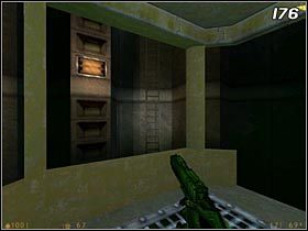 W połowie drogi winda nagle zatrzyma się i usłyszysz dźwięki, które nie wróżą niczego dobrego - [Opis przejścia Half-Life] Blast Pit - cz. 2 - Half-Life - poradnik do gry