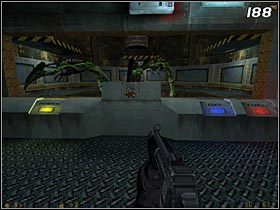 Wracaj do silosu z potworem, pamiętając że w korytarzu znajdują się dwie duże dziury w podłodze, które musisz przeskoczyć - [Opis przejścia Half-Life] Blast Pit - cz. 3 - Half-Life - poradnik do gry