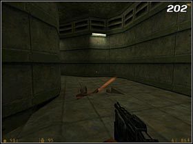 Na schodach spotkasz kolejnych przeciwników - [Opis przejścia Half-Life] Power Up - cz. 1 - Half-Life - poradnik do gry