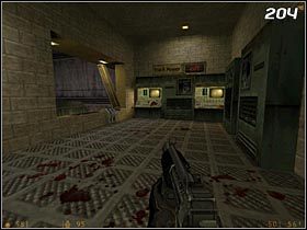 Rozwal deski i skrzynie, którymi zabarykadowano drzwi z napisem Track Control i wejdź do środka [#204] - [Opis przejścia Half-Life] Power Up - cz. 1 - Half-Life - poradnik do gry