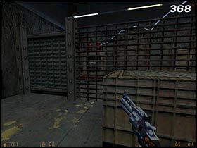 Przez ogrodzenie przechodzi prąd, który przy pierwszym kontakcie okaże się zabójczy dla Twojej osoby - [Opis przejścia Half-Life] Questionable Ethics - cz. 1 - Half-Life - poradnik do gry