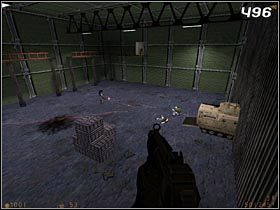 Po krótkiej wędrówce dotrzesz do ogromnej hali [#496] , gdzie trwa regularna bitwa pomiędzy żołnierzami a obcymi - [Opis przejścia Half-Life] Surface Tension - cz. 5 - Half-Life - poradnik do gry