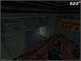Trafisz do małego pomieszczenia z komputerem leżącym na stoliku - [Opis przejścia Half-Life] Forget about Freeman! - cz. 1 - Half-Life - poradnik do gry