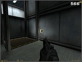 Przebywający w sali naukowiec udostępni Ci śmiercionośny miotacz [#567] , który zabierz ze sobą - [Opis przejścia Half-Life] Lambda Core - cz. 1 - Half-Life - poradnik do gry