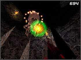 Nihilanth będzie również posyłać w Twoim kierunku zieloną kulę energii [#694] - [Opis przejścia Half-Life] Nihilanth - Half-Life - poradnik do gry