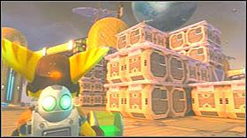 Stań na zielonym polu i naciśnij przycisk akcji by zacząć latać - Stratus City, Planet Kortog | Opis przejścia - Ratchet & Clank: Tools of Destruction - poradnik do gry