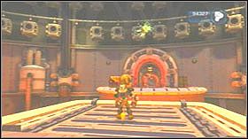 Teraz wskocz w nią i za pomocą wychyleń pada, przelatuj przez miejsca gdzie nie ma laserów - Zoorodom Prison, Planet Viceron | Opis przejścia - Ratchet & Clank: Tools of Destruction - poradnik do gry